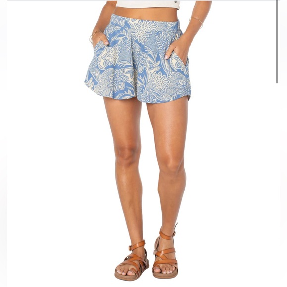 Roxy Pants - ROXY MIDNIGHT AVENUE SHORT Blue floral shorts
